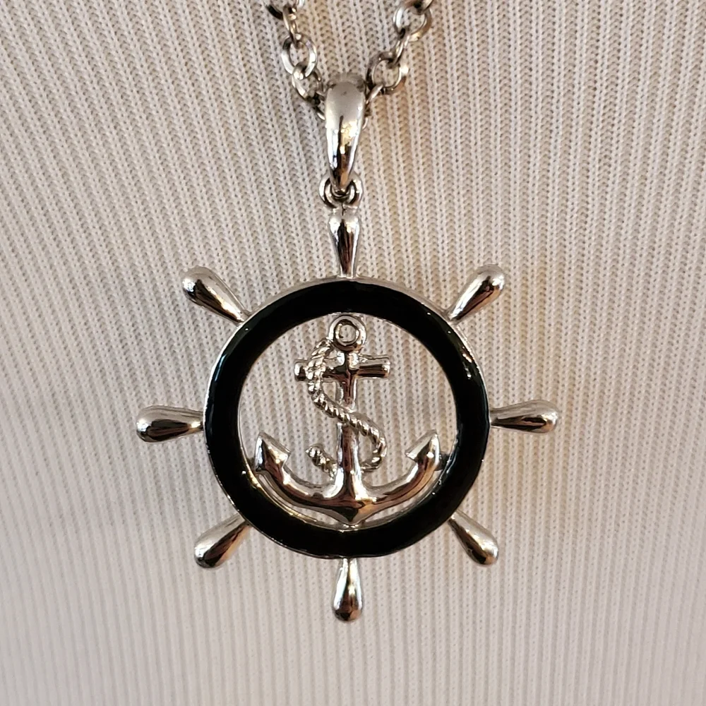 Silvertone and navy enamel ship's wheel/anchor necklace